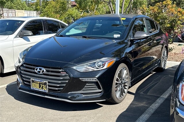 2018 Hyundai Elantra Sport photo 2