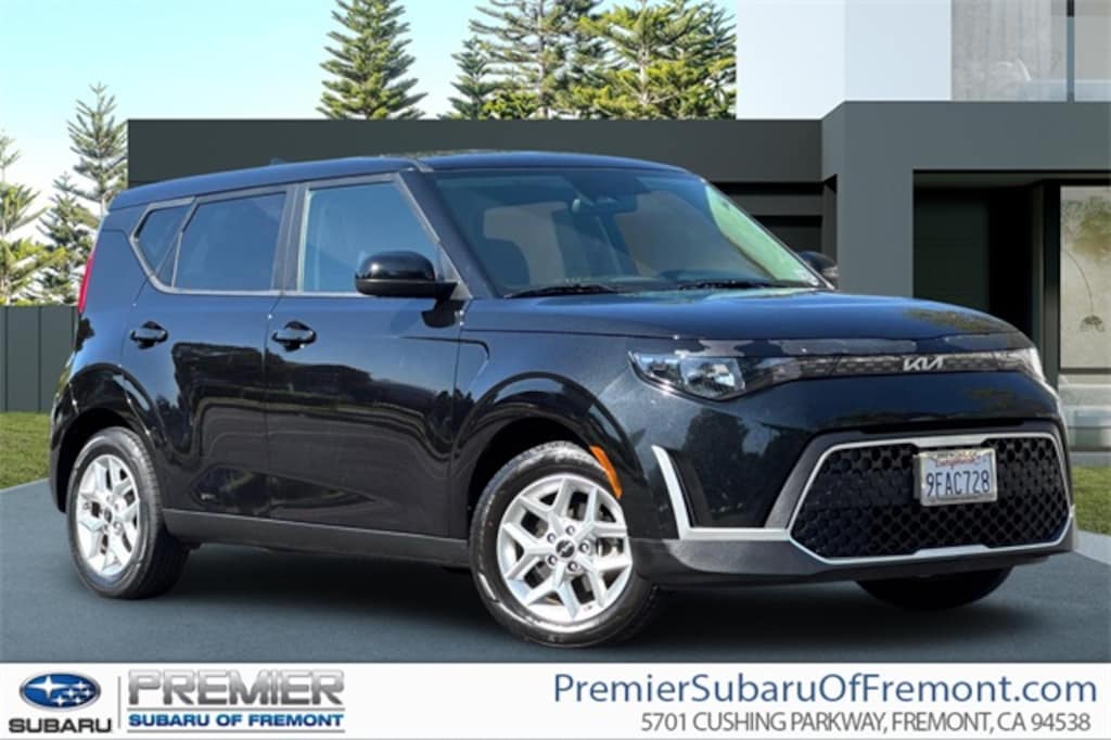 Used 2023 Kia Soul LX Hatchback