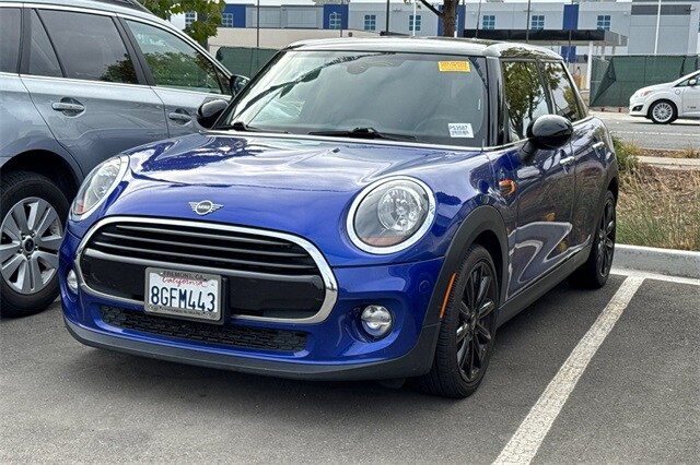 2019 Mini Cooper Oxford Edition photo 2