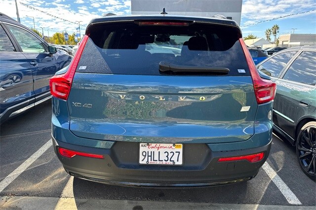 2023 Volvo XC40 Recharge photo 4