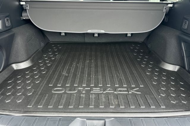 2025 Subaru Outback Onyx Edition - Photo 17
