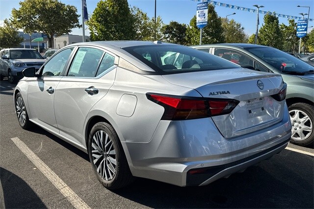2024 Nissan Altima 2.5 SV photo 3