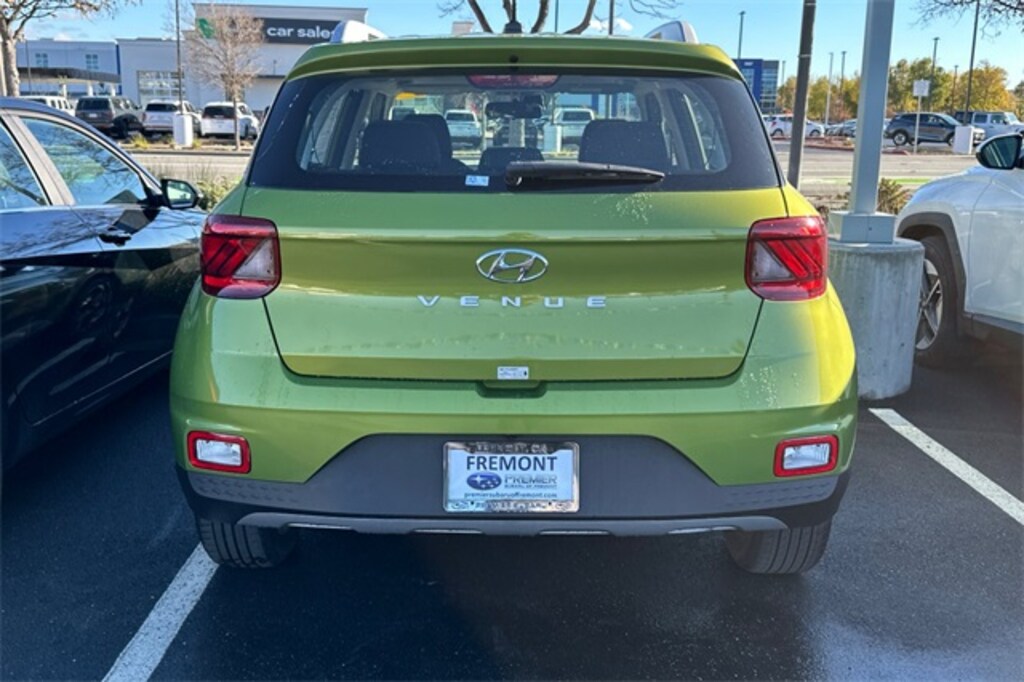 Used 2024 Hyundai Venue SEL SUV