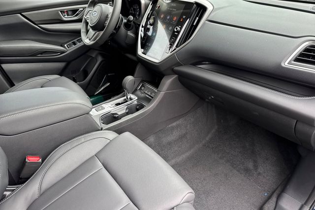 2025 Subaru Ascent Limited - Photo 14