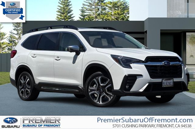 2023 Subaru Ascent Limited 7 Passenger's photo
