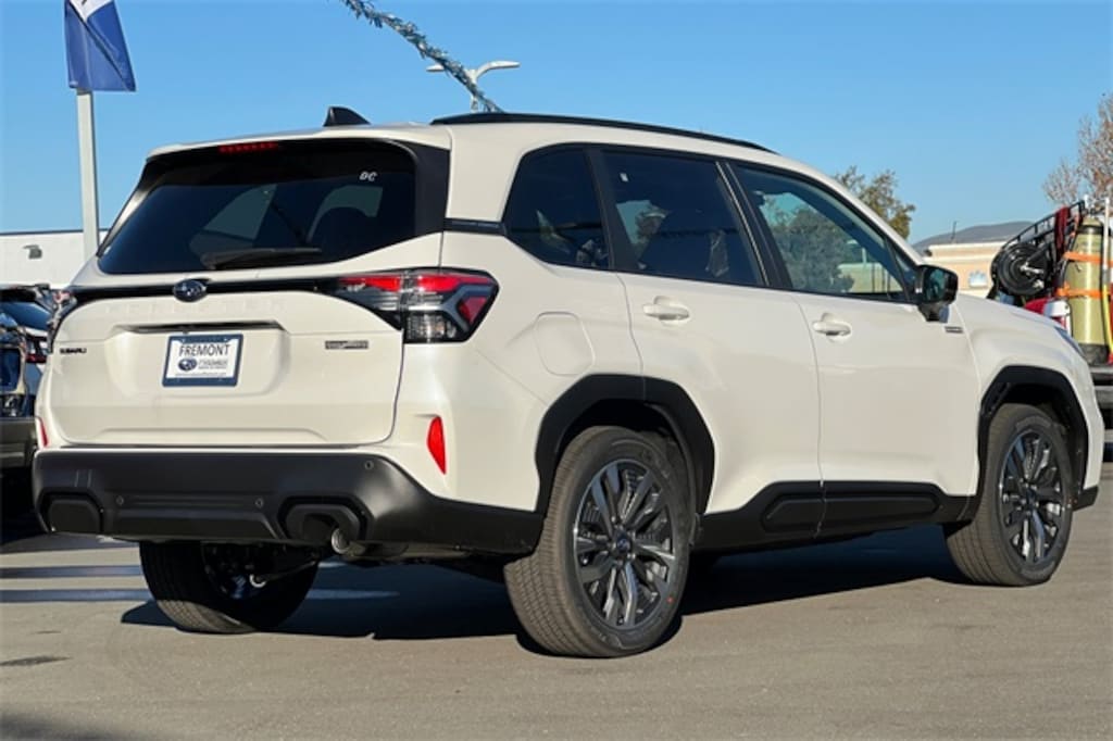 New 2025 Subaru Forester Touring Hybrid SUV
