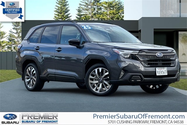 2025 Subaru Forester Touring's photo