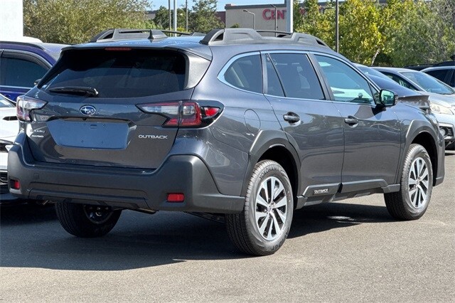2025 Subaru Outback Premium photo 4