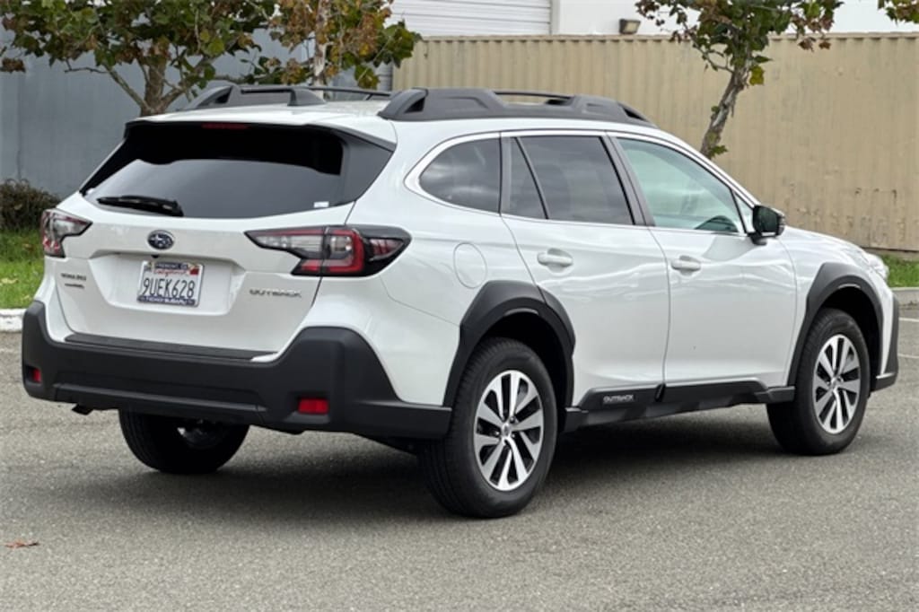 Used 2025 Subaru Outback Premium SUV