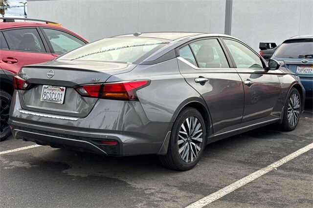 2023 Nissan Altima 2.5 SV photo 3