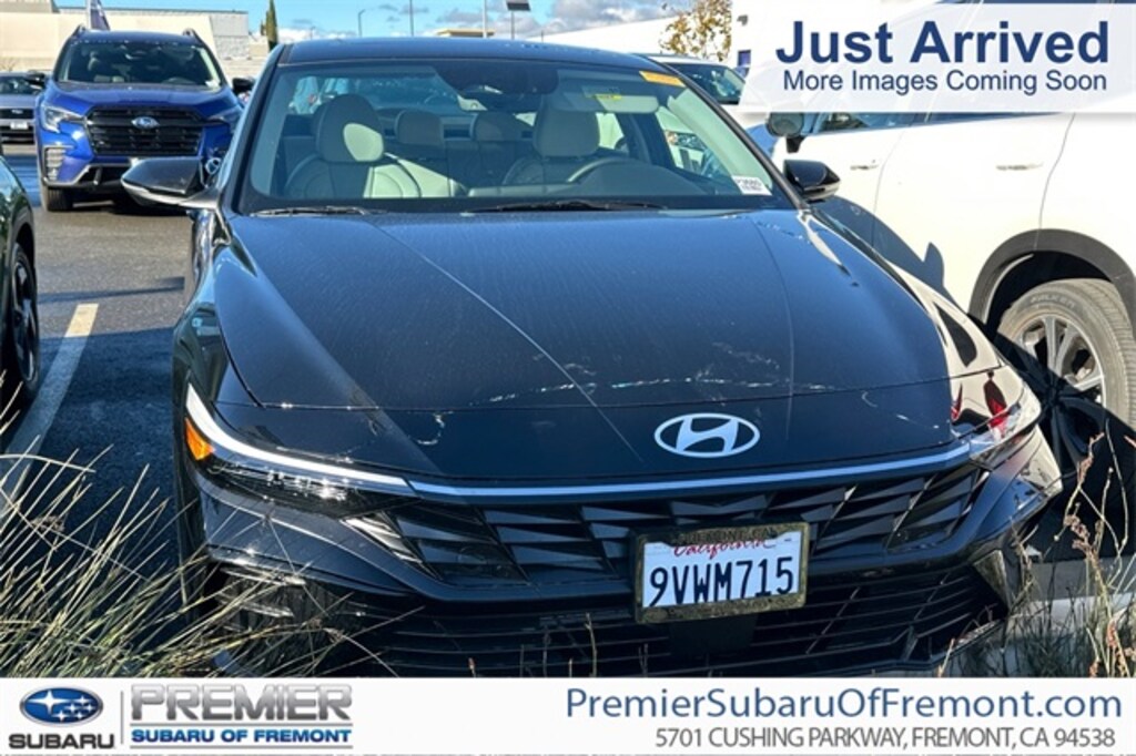 Used 2025 Hyundai Elantra Limited Sedan