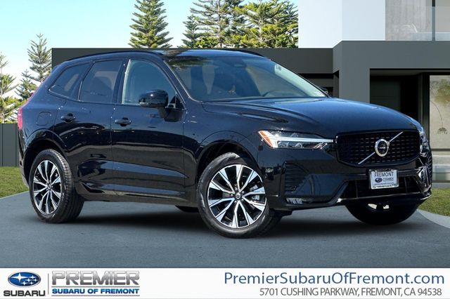 2025 Volvo XC60 B5 Plus Dark AWD's photo
