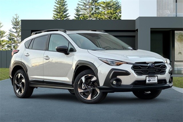 2025 Subaru Crosstrek Limited photo 2