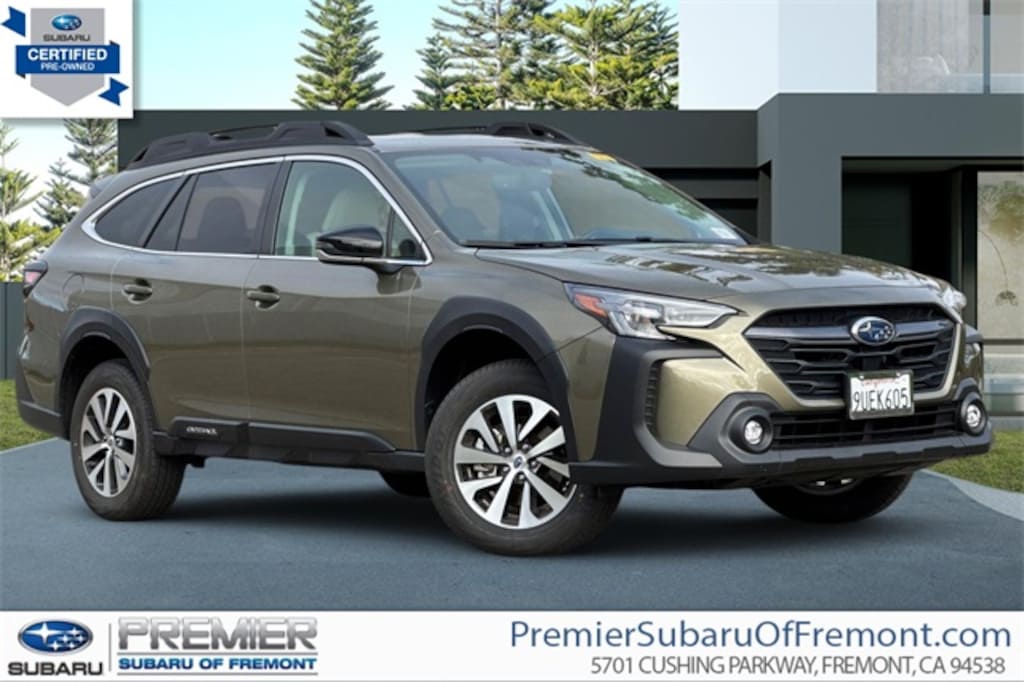 Used 2025 Subaru Outback Premium SUV