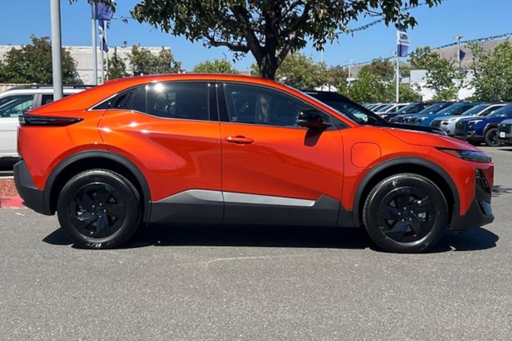 New 2026 Subaru Uncharted Premium FWD SUV