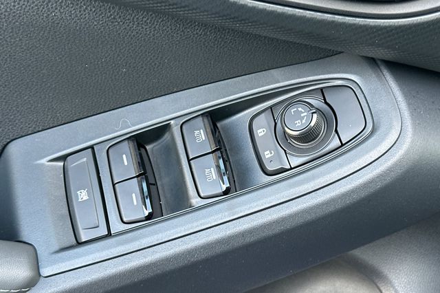2025 Subaru Crosstrek Premium - Photo 12