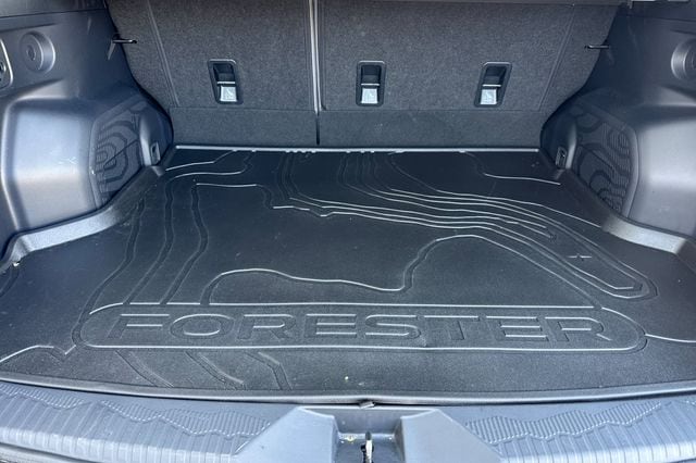 2026 Subaru Forester Base - Photo 17