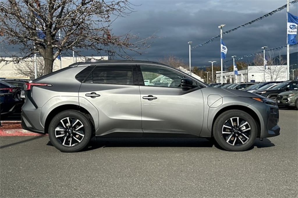 New 2026 Subaru Solterra Premium SUV