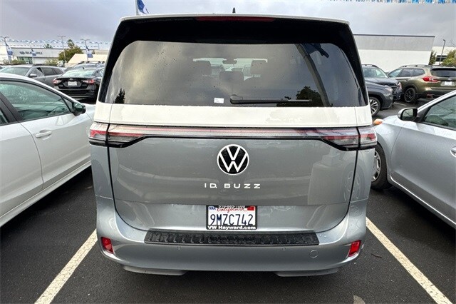 2025 Volkswagen ID. Buzz photo 4