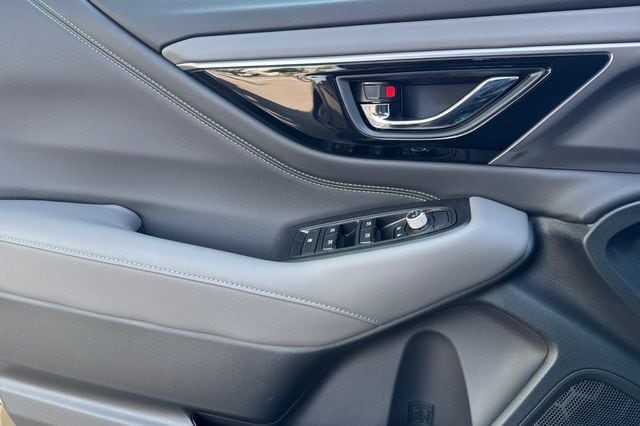 2025 Subaru Outback Onyx Edition - Photo 10