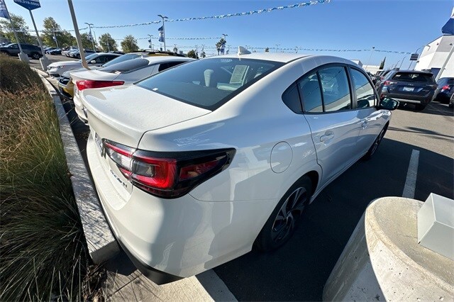 2023 Subaru Legacy Premium photo 3