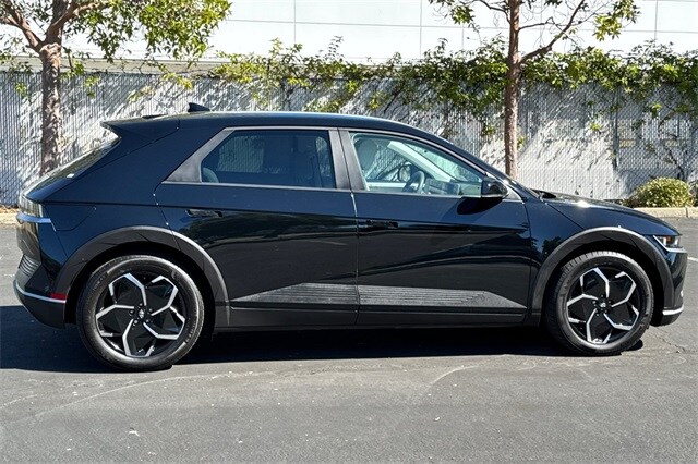 2023 Hyundai Ioniq 5 SEL photo 3