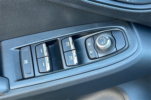 2025 Subaru Crosstrek Limited - Photo 12