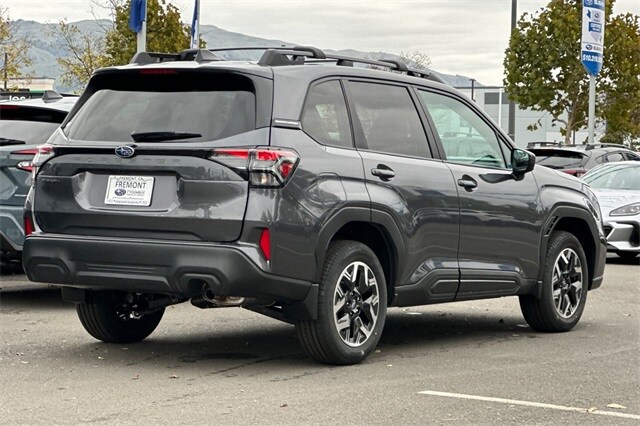 2026 Subaru Forester Premium Base photo 4