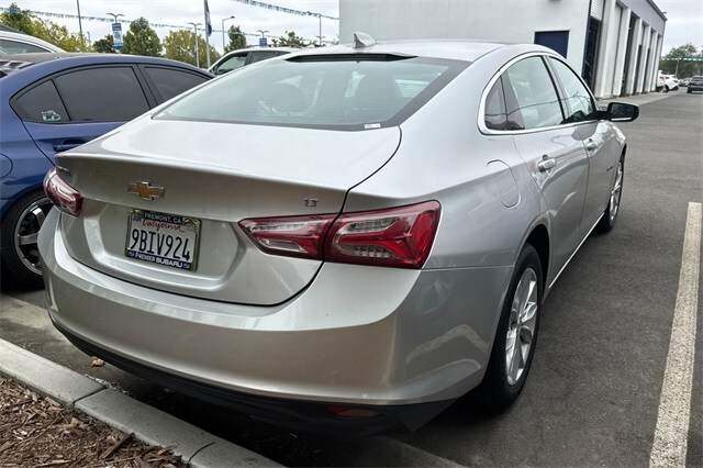 2022 Chevrolet Malibu 1LT photo 3