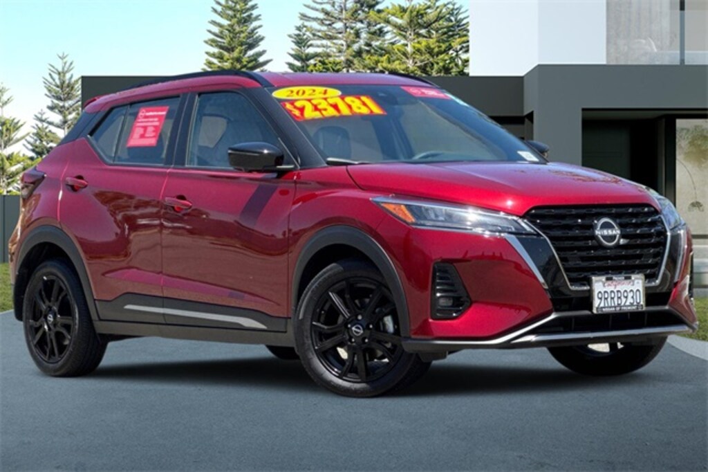 Used 2024 Nissan Kicks SR SUV