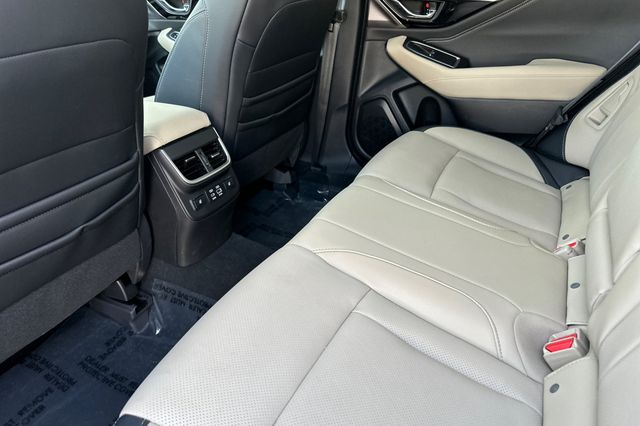 2025 Subaru Outback Limited - Photo 13