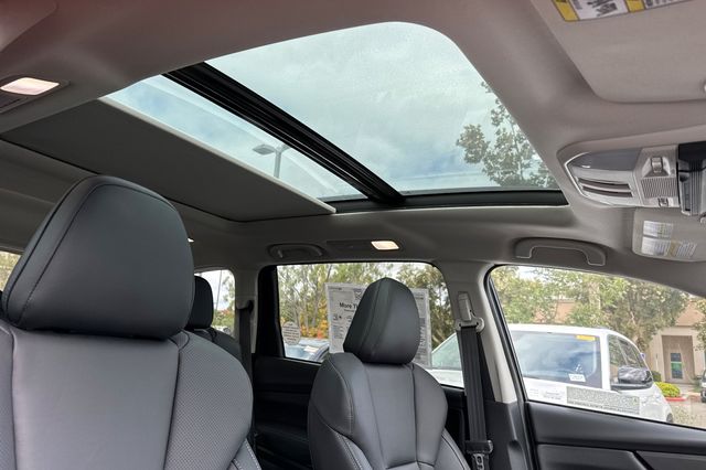 2025 Subaru Ascent Limited - Photo 15