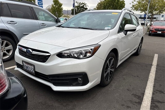 2023 Subaru Impreza Premium photo 2