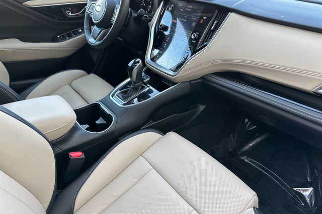 2025 Subaru Outback Limited - Photo 18
