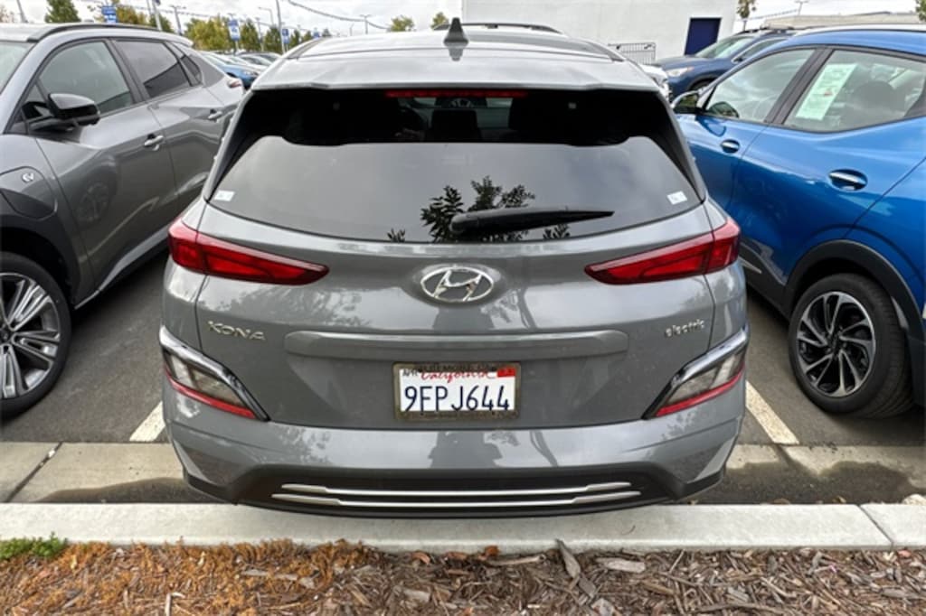 Used 2023 Hyundai Kona Electric SE SUV