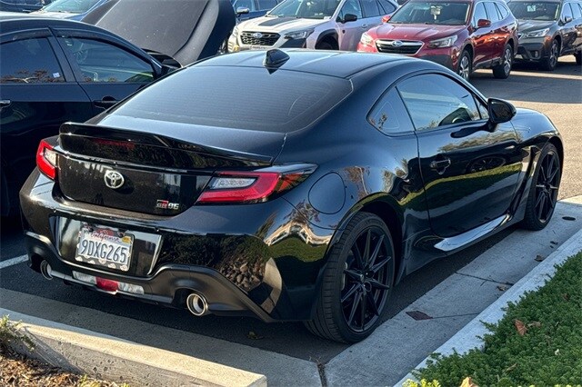 2023 Toyota GR86 Premium photo 3