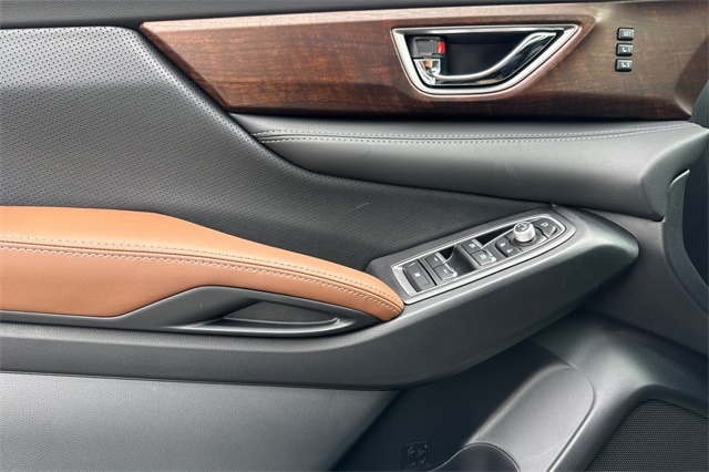 2025 Subaru Ascent Touring - Photo 8