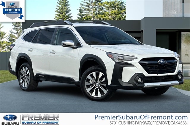 2025 Subaru Outback Touring's photo