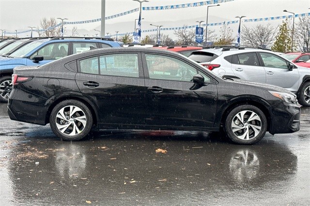 2025 Subaru Legacy Premium photo 3