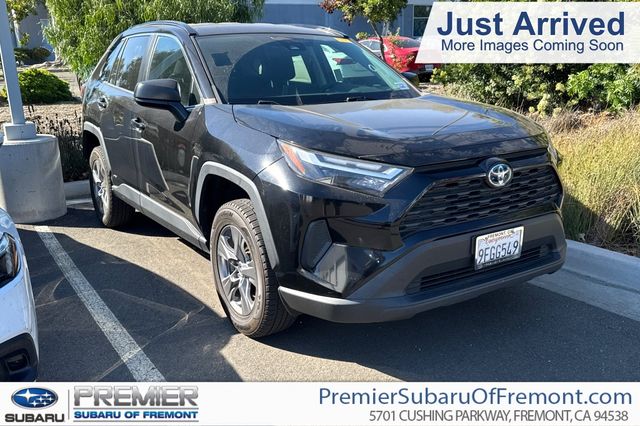2023 Toyota RAV4 Hybrid LE AWD's photo