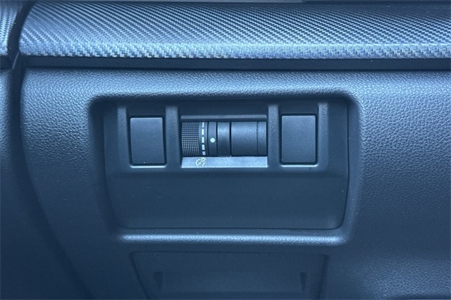 2025 Subaru Crosstrek Limited - Photo 31