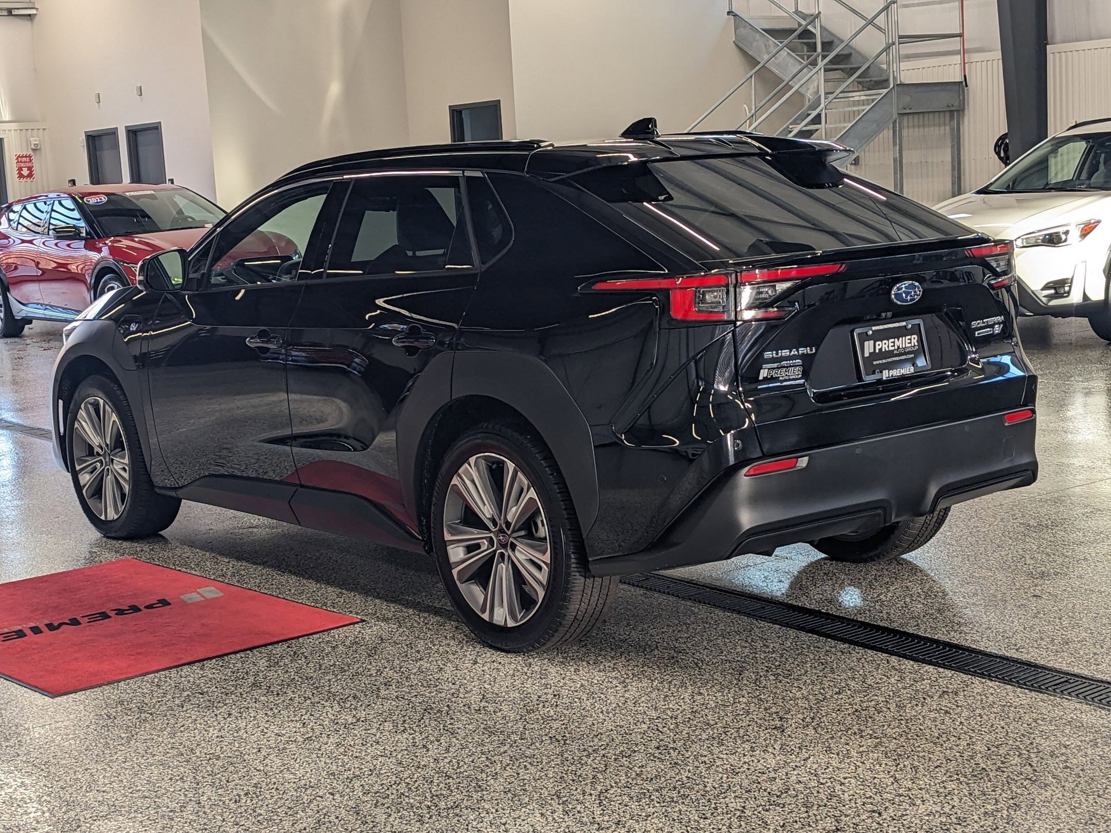 2024 Subaru Solterra Limited photo 4