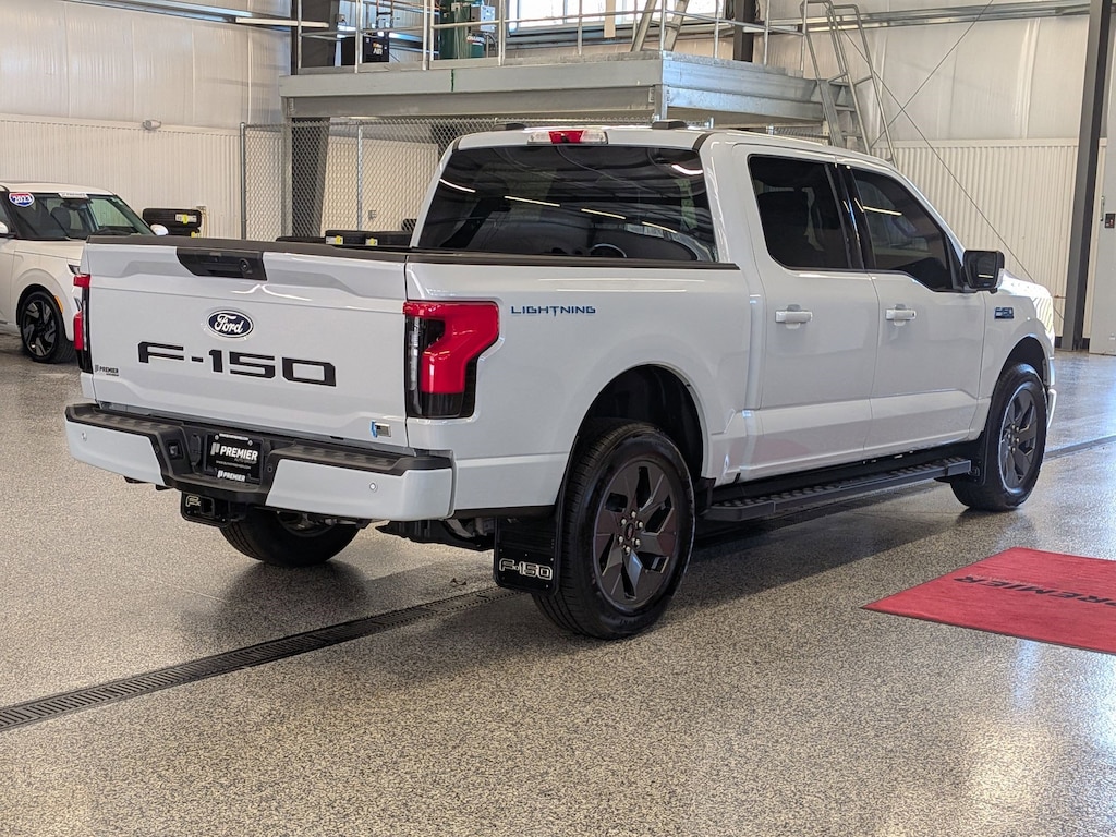 Used 2025 Ford F-150 Lightning Flash Crew Cab Pickup
