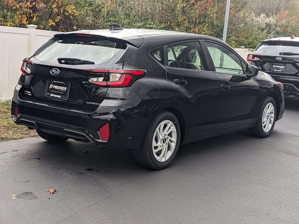 New 2025 Subaru Impreza Base 5-Door