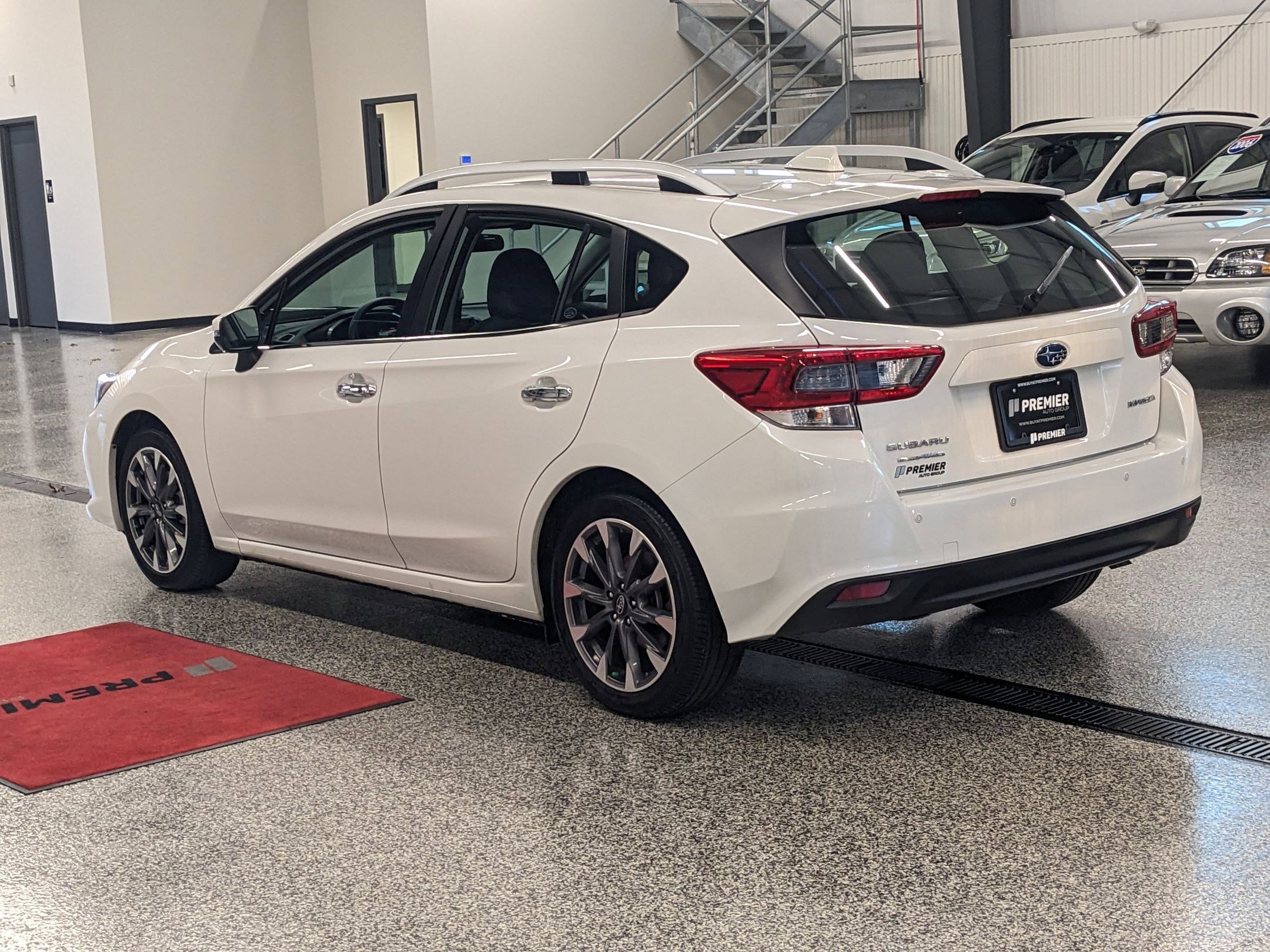 2023 Subaru Impreza Limited photo 3