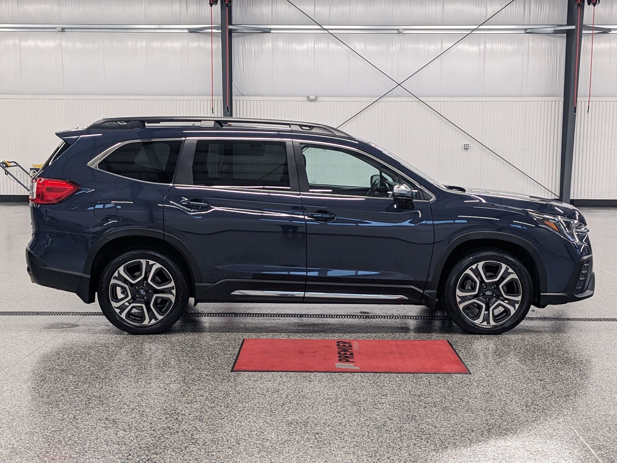 2023 Subaru Ascent Limited photo 2
