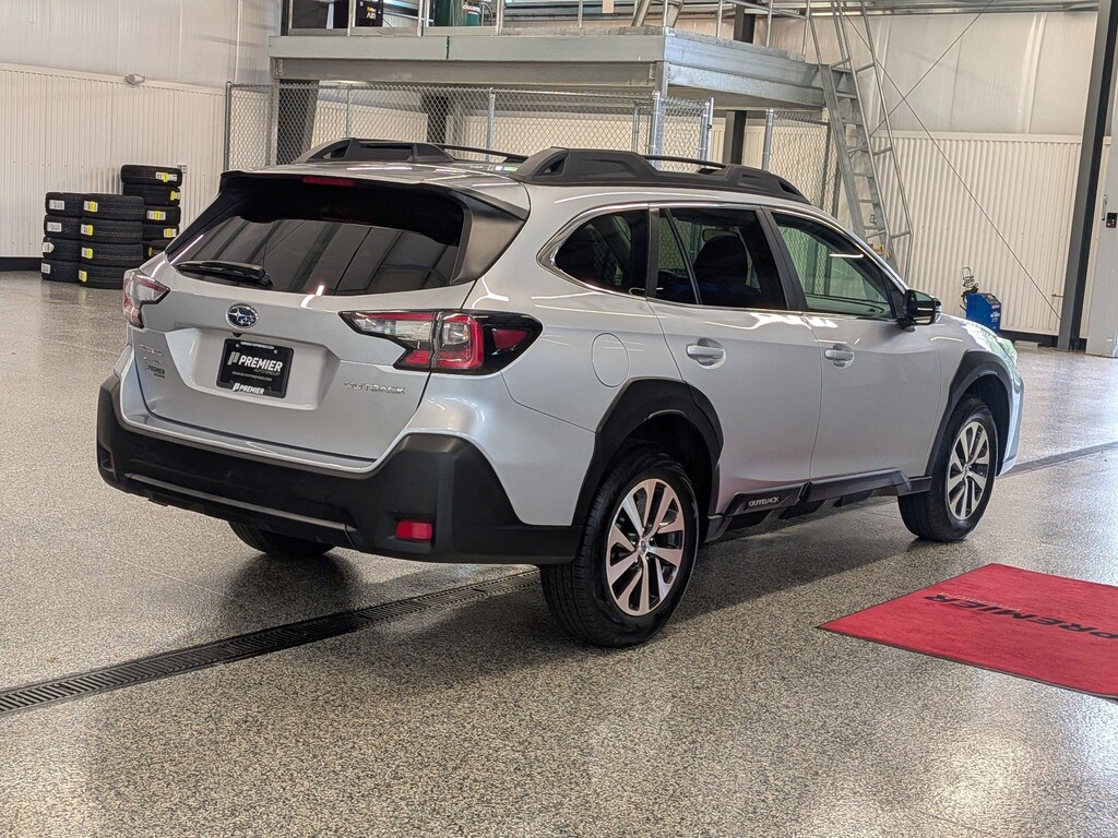 Used 2025 Subaru Outback Premium Sport Utility