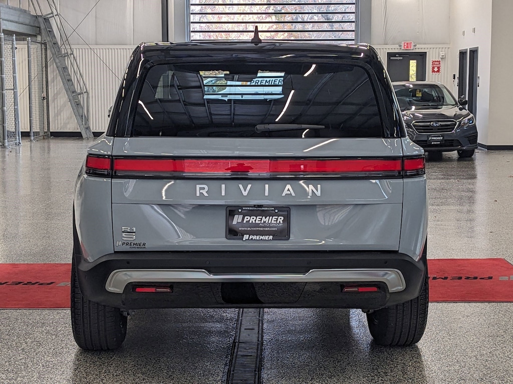 Used 2024 Rivian R1S Adventure Sport Utility