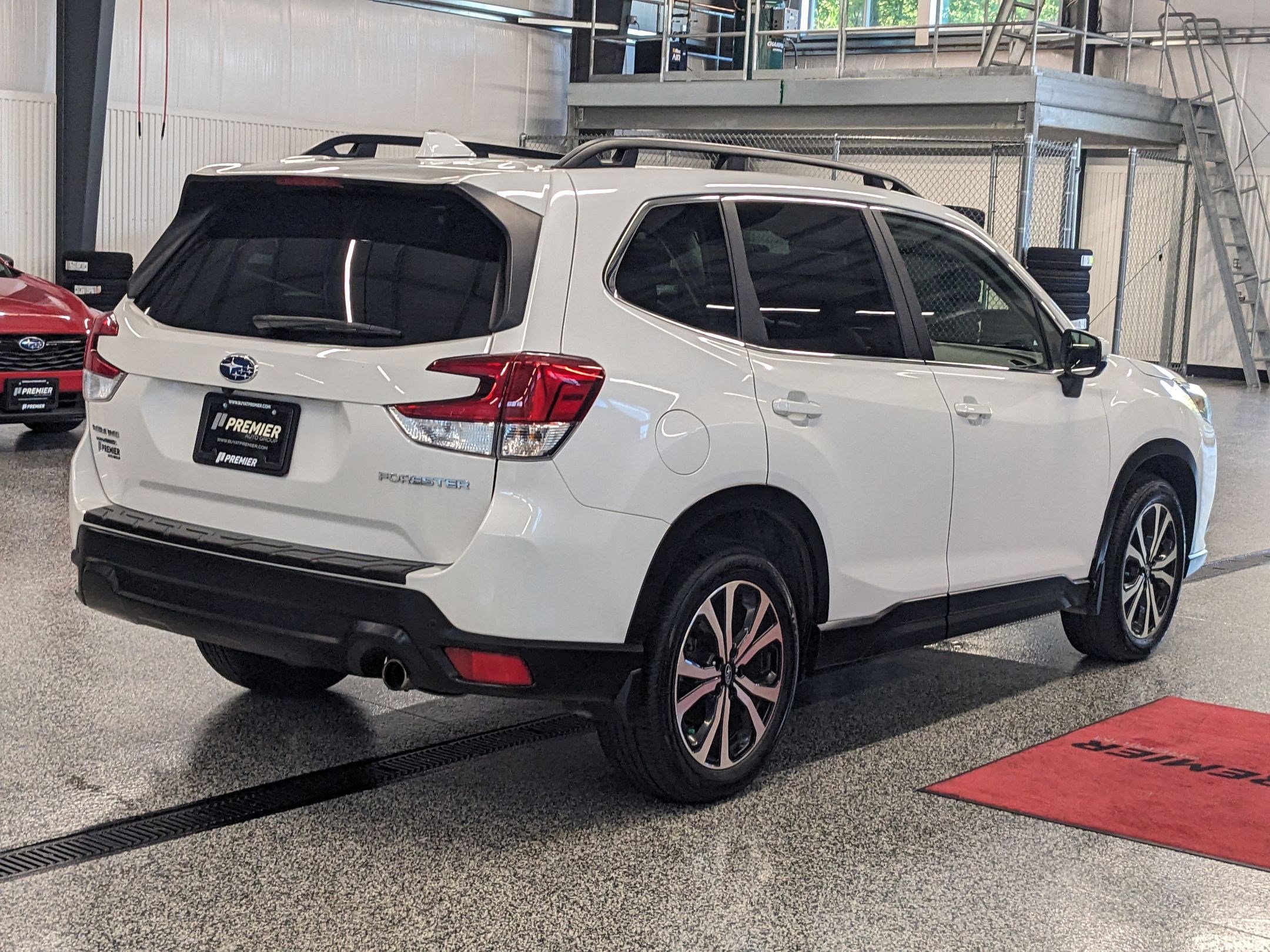 2022 Subaru Forester Limited photo 3