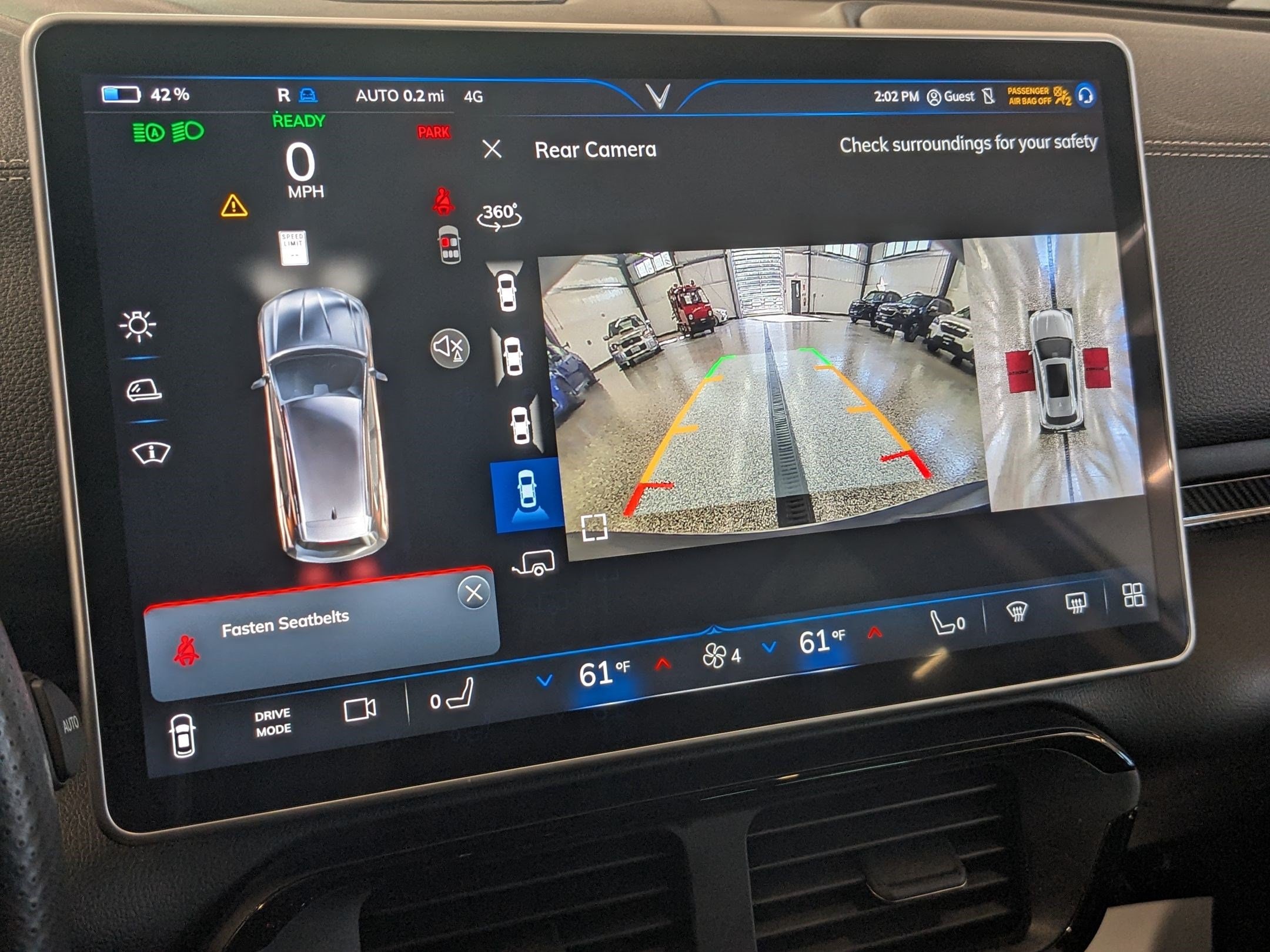 2023 VinFast VF 8 ECO - Photo 21